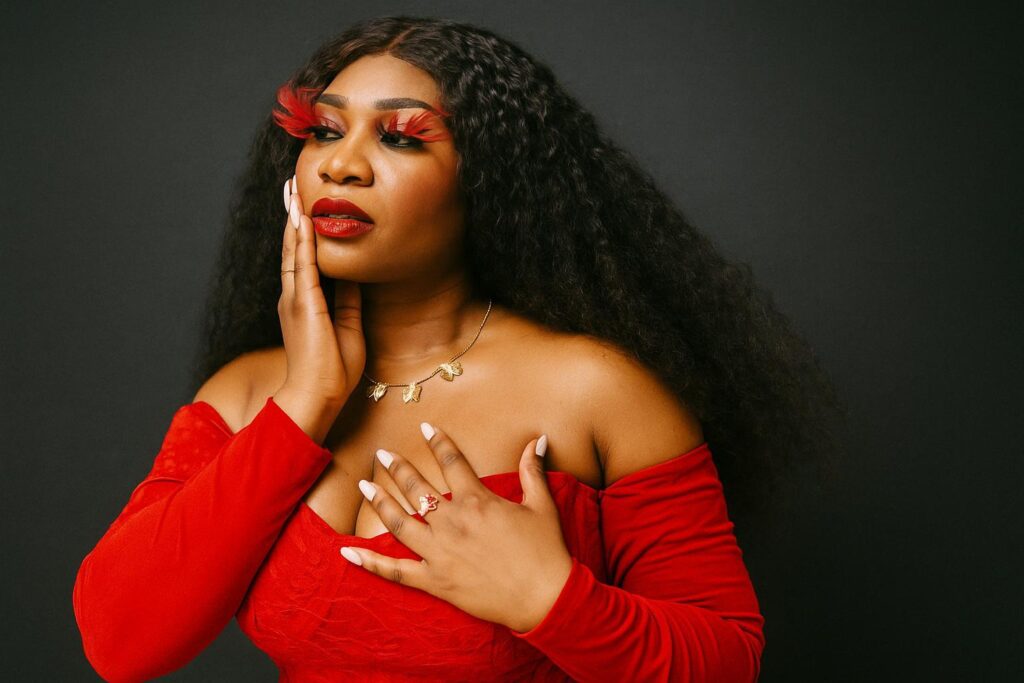 Samantha Love Mercedes secoue la rumba et l’afro rap !